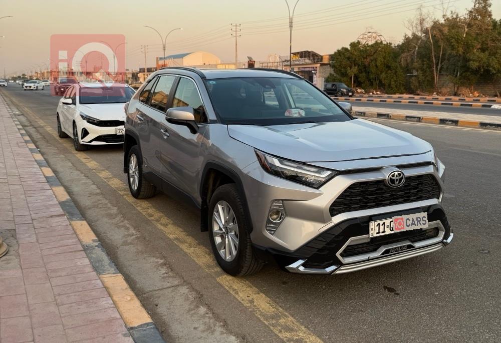 تويوتا راف 4